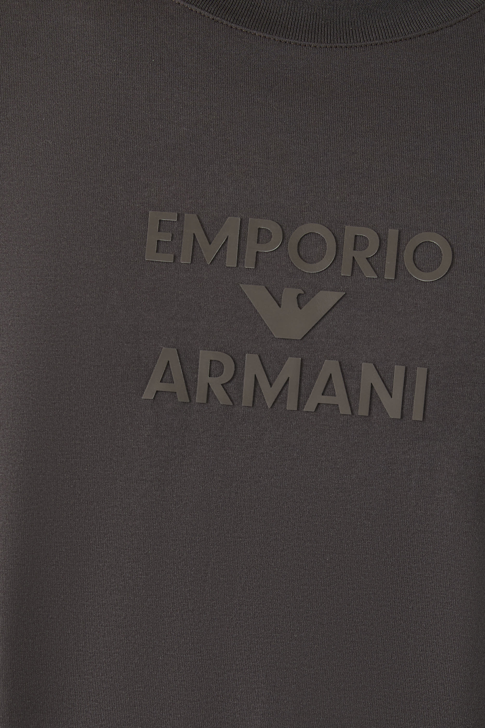 تيشيرت بشعار الماركة قطن