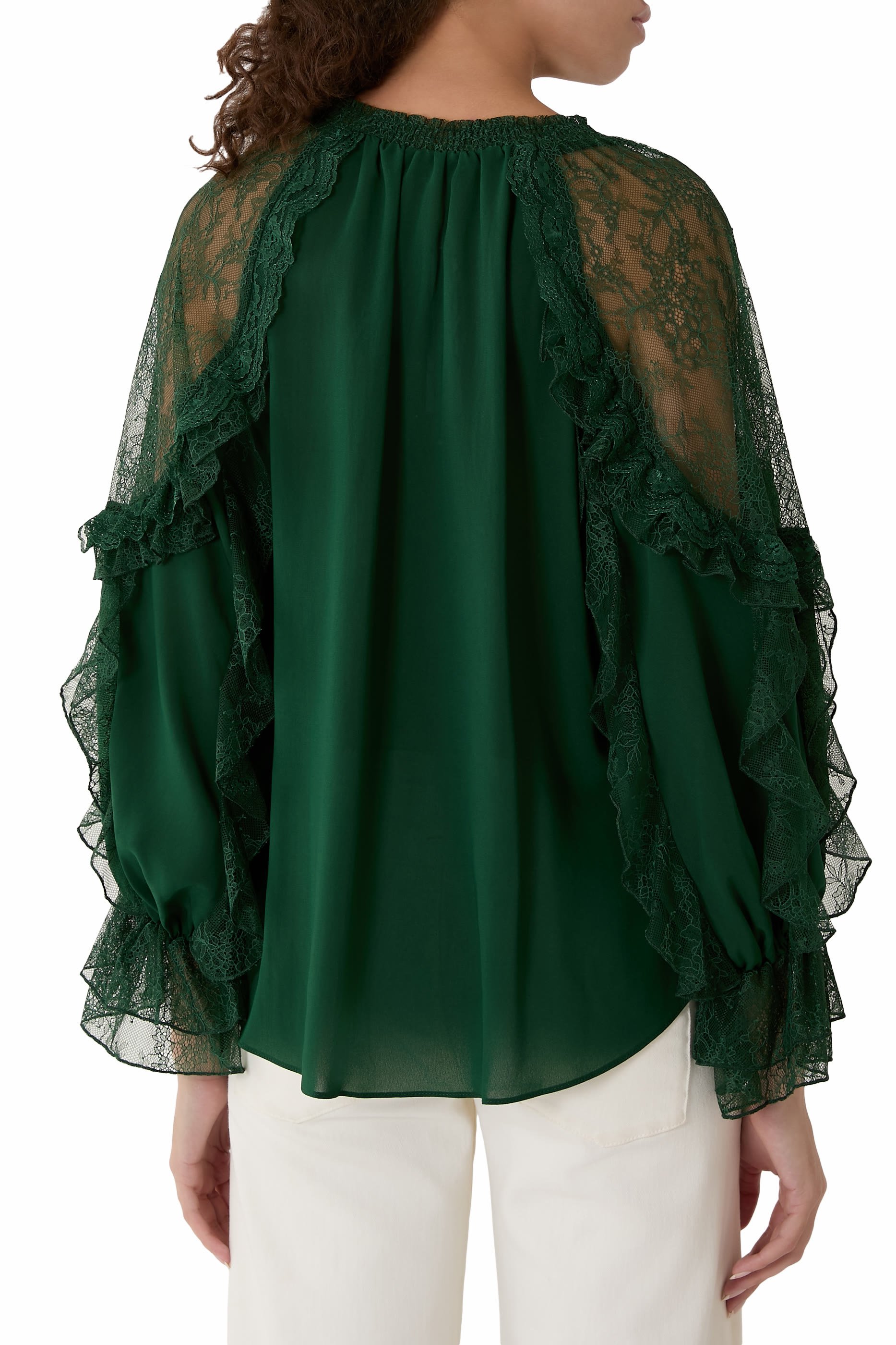 بلوزة ألينا دانتيل