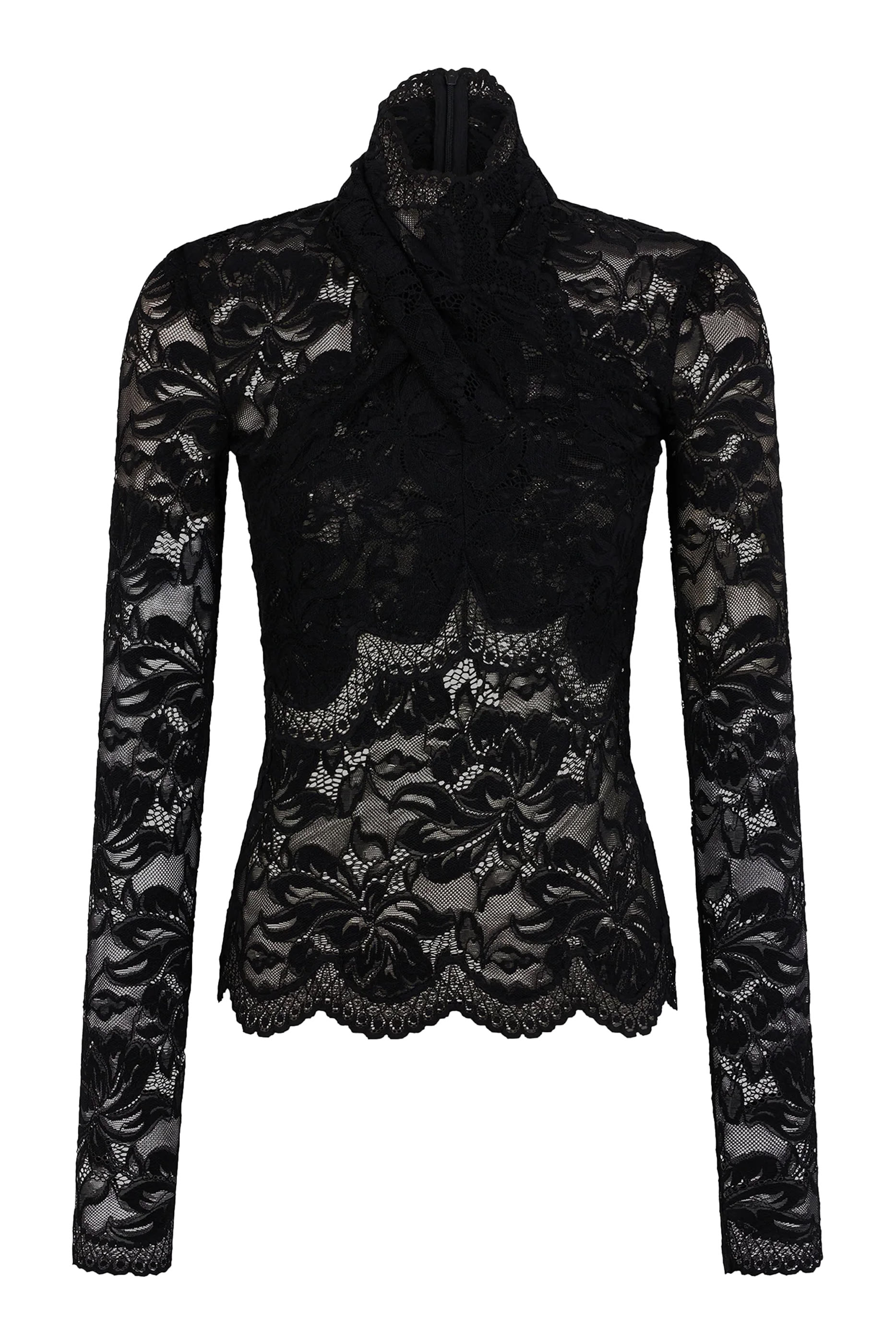 بلوزة بأكمام طويلة وتفاصيل فتحات دانتيل