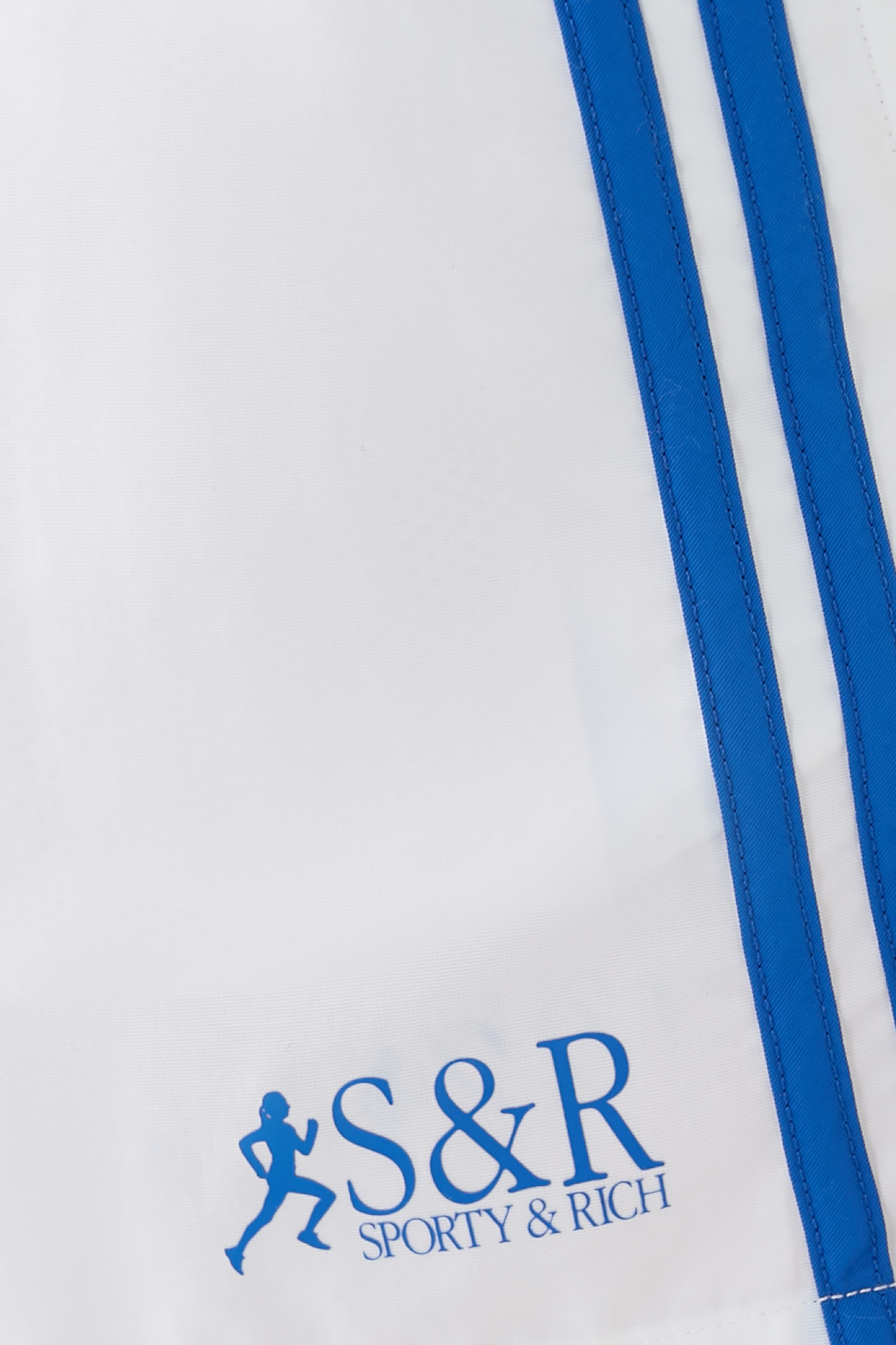 شورت رياضي بطبعة اس آر رانر