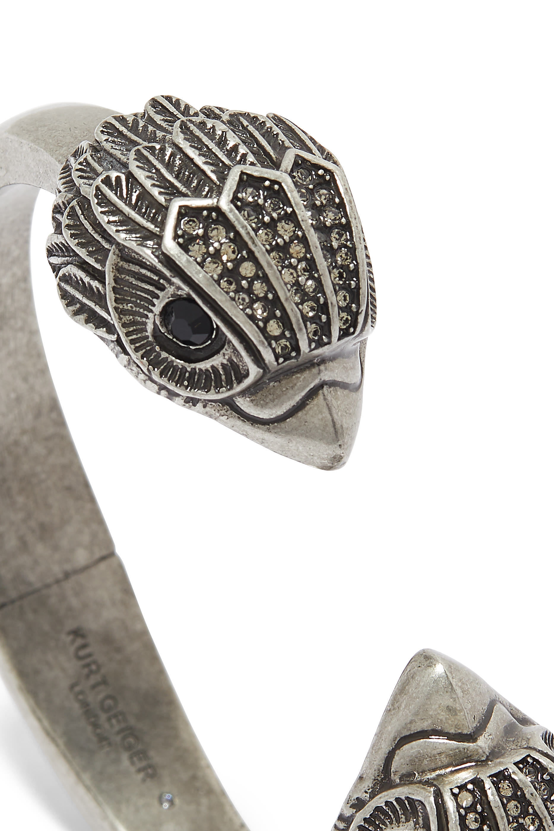 سوار مفتوح بتصميم رأس نسر