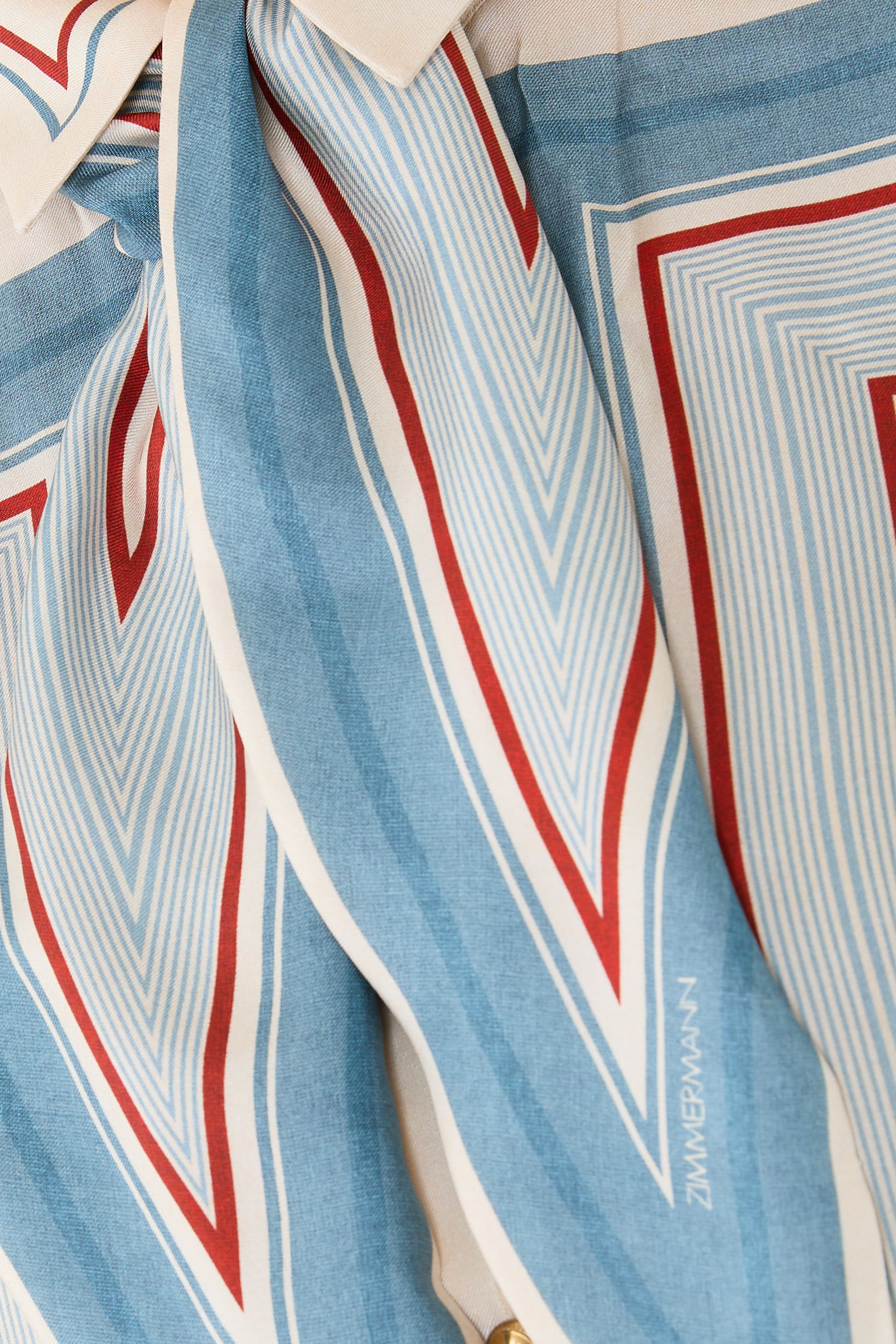  قميص بوشاح بقصة مريحة