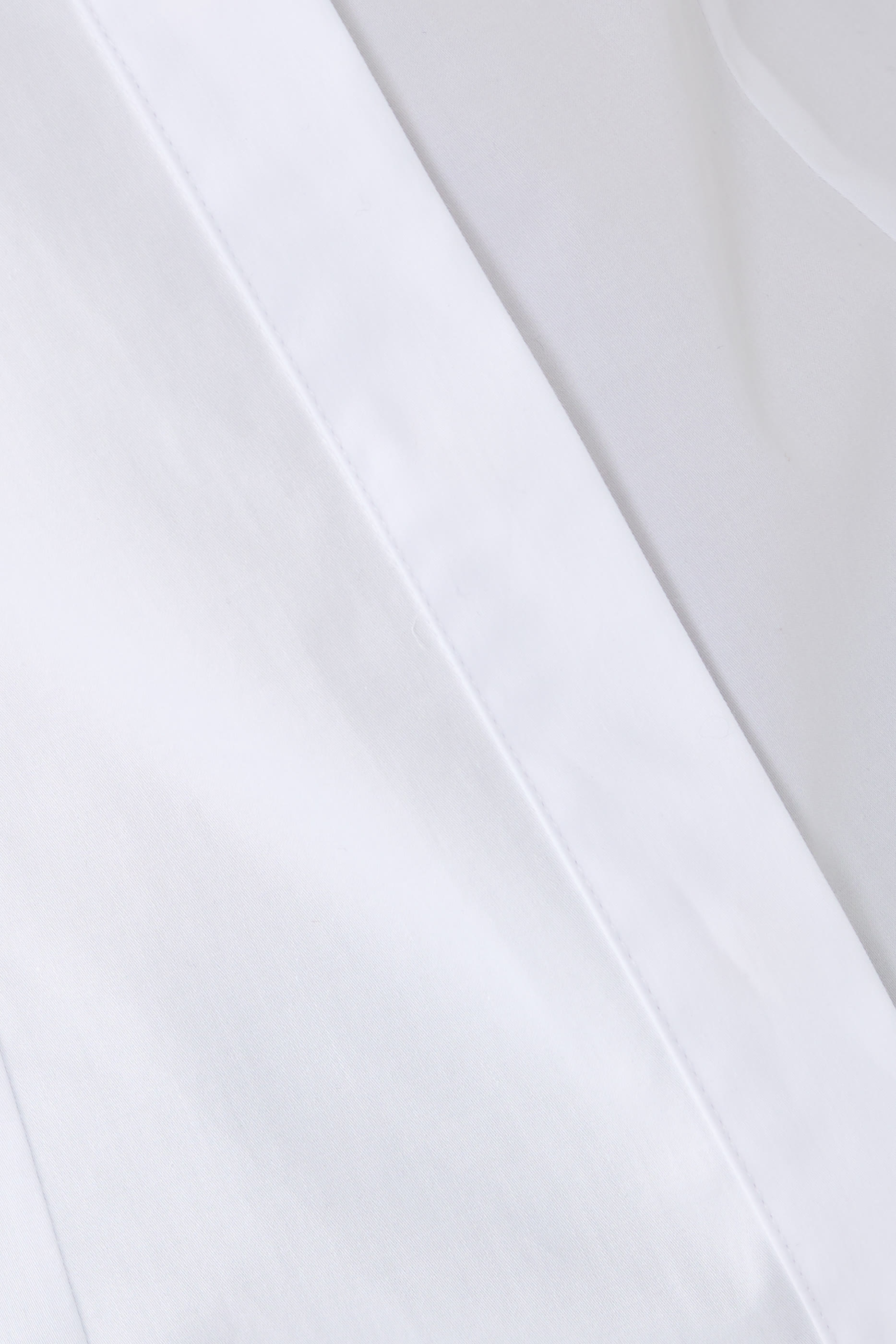 قميص بقصة مربعة بظهر درابيه