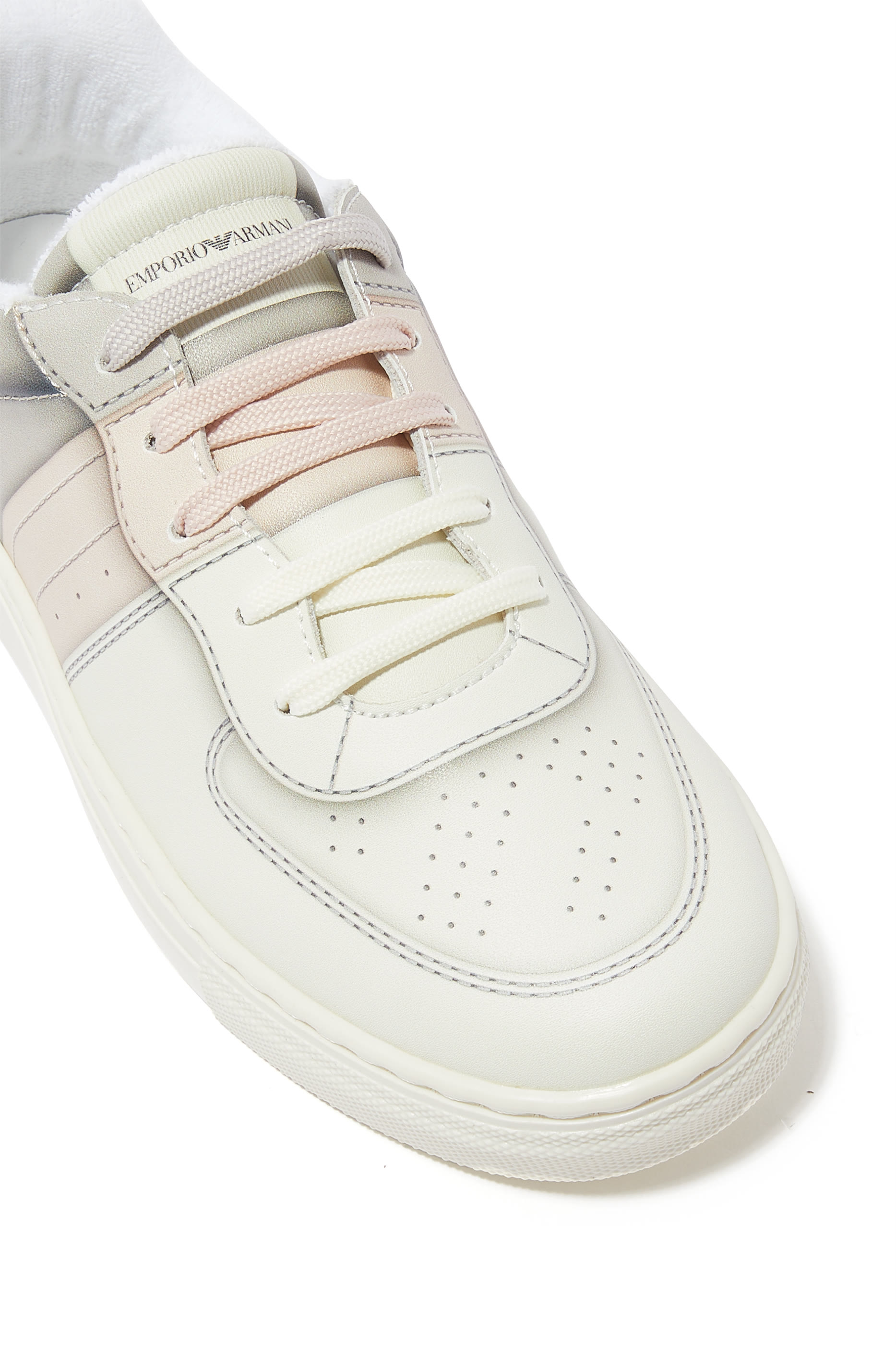 سنيكرز بشعار الماركة جلد للأطفال