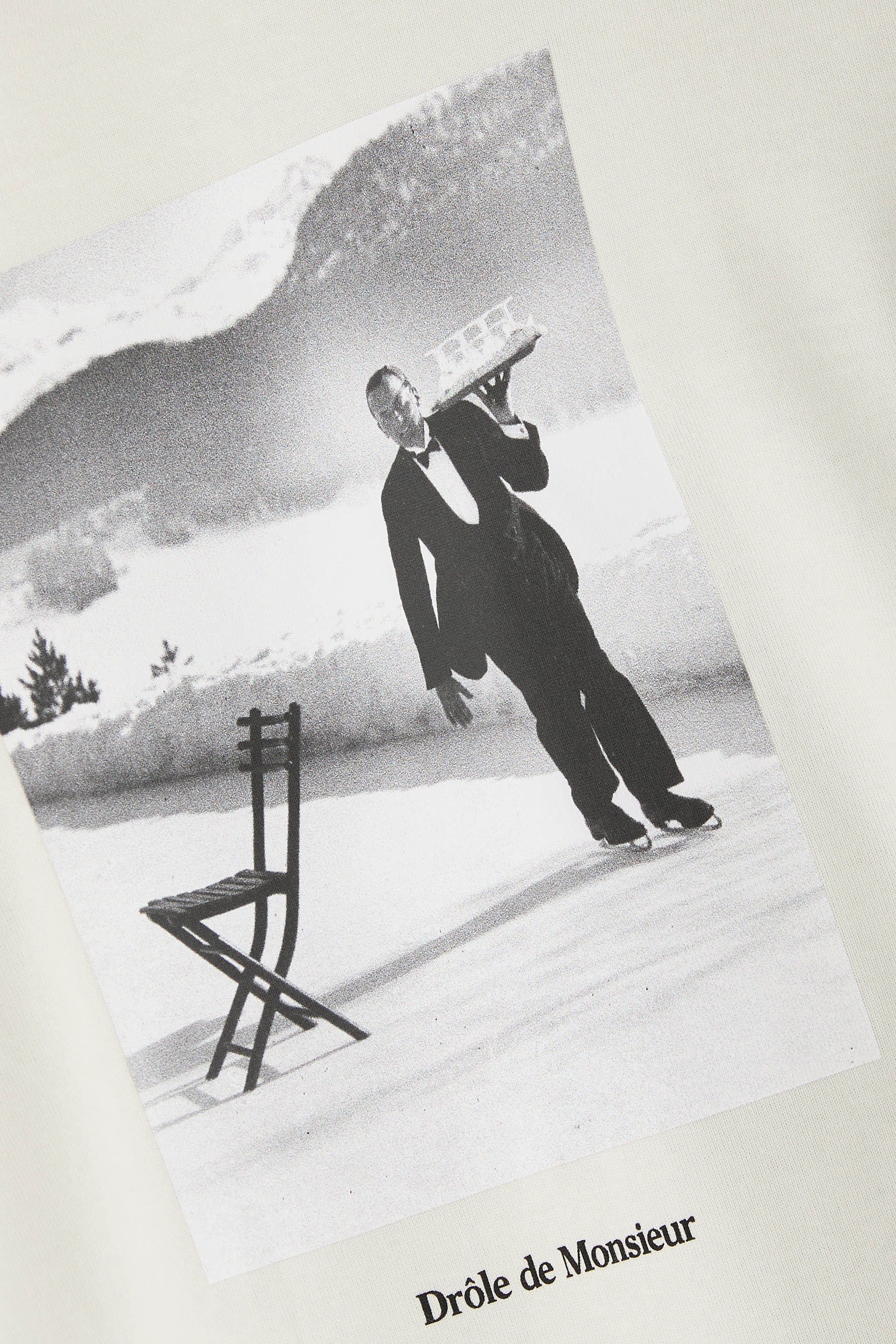 تيشيرت بنقشة نادل يتزلج على الجليد