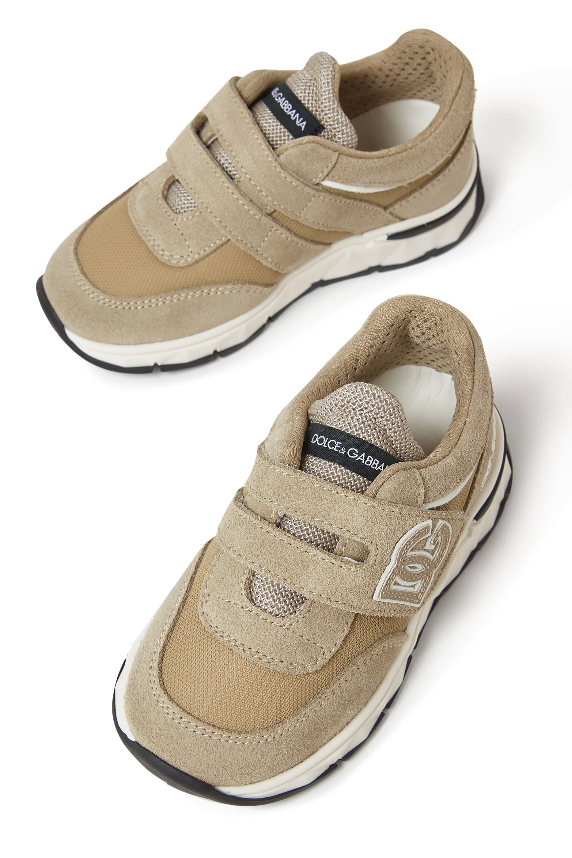 سنيكرو بسير جلد للأطفال