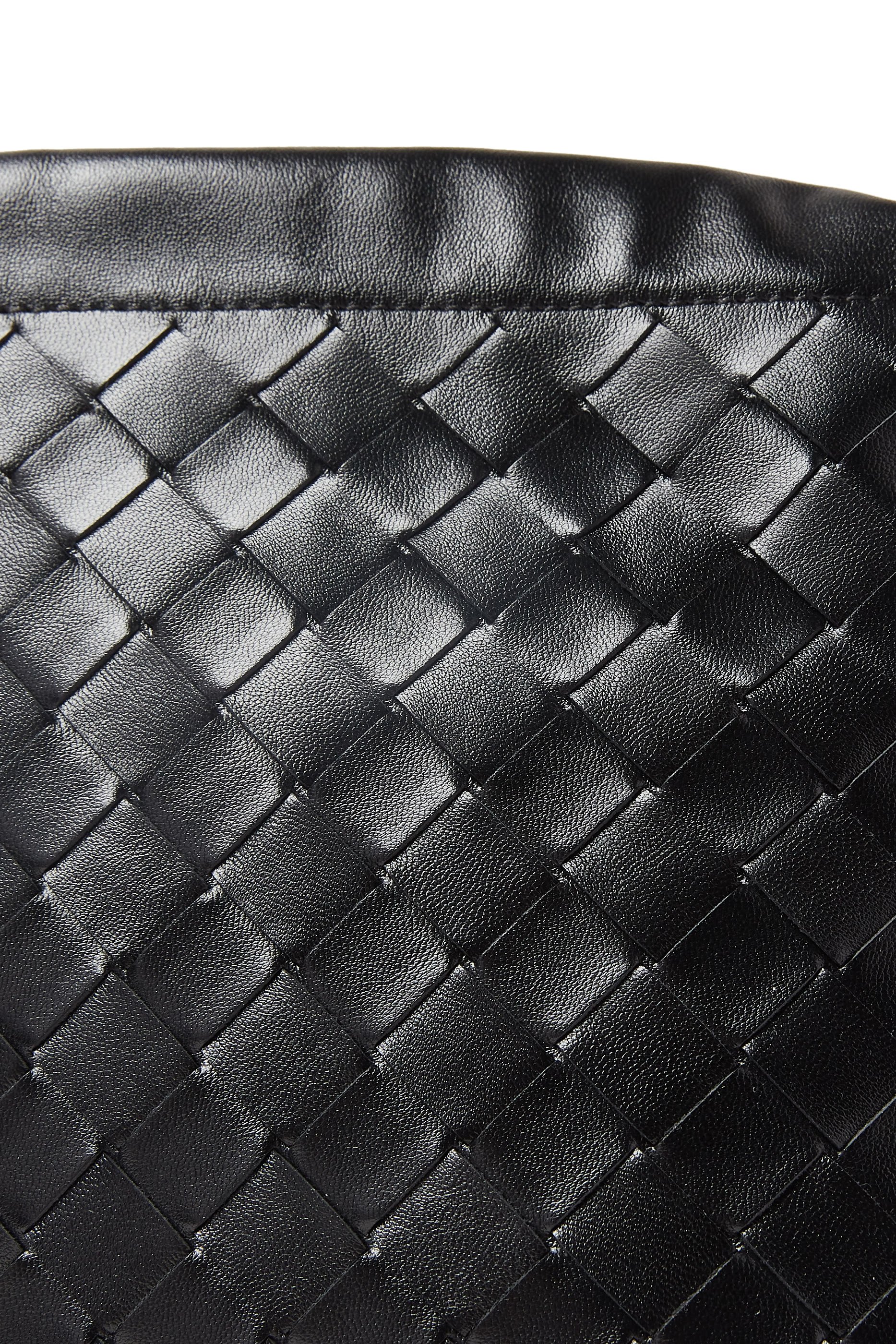 حقيبة متوسطة بأربطة تضييق