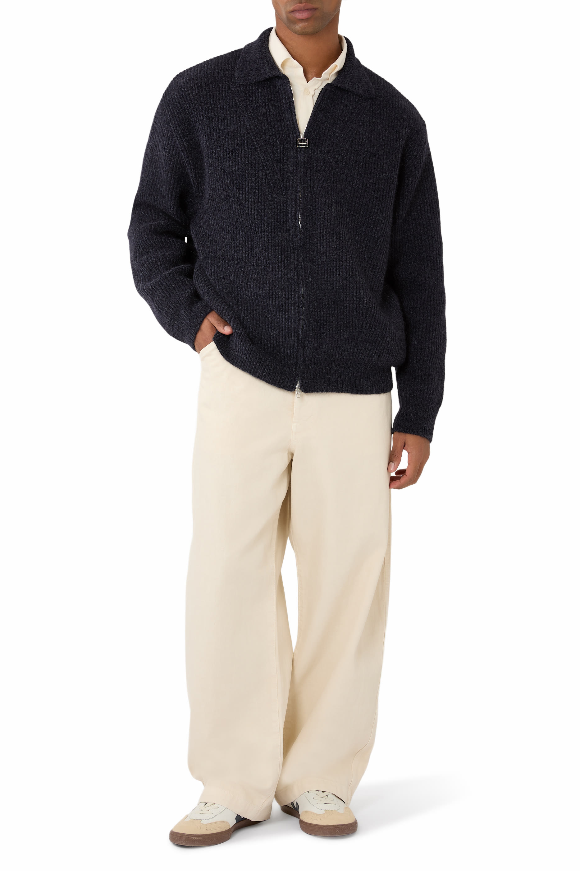 جاكيت منسوج بسحاب