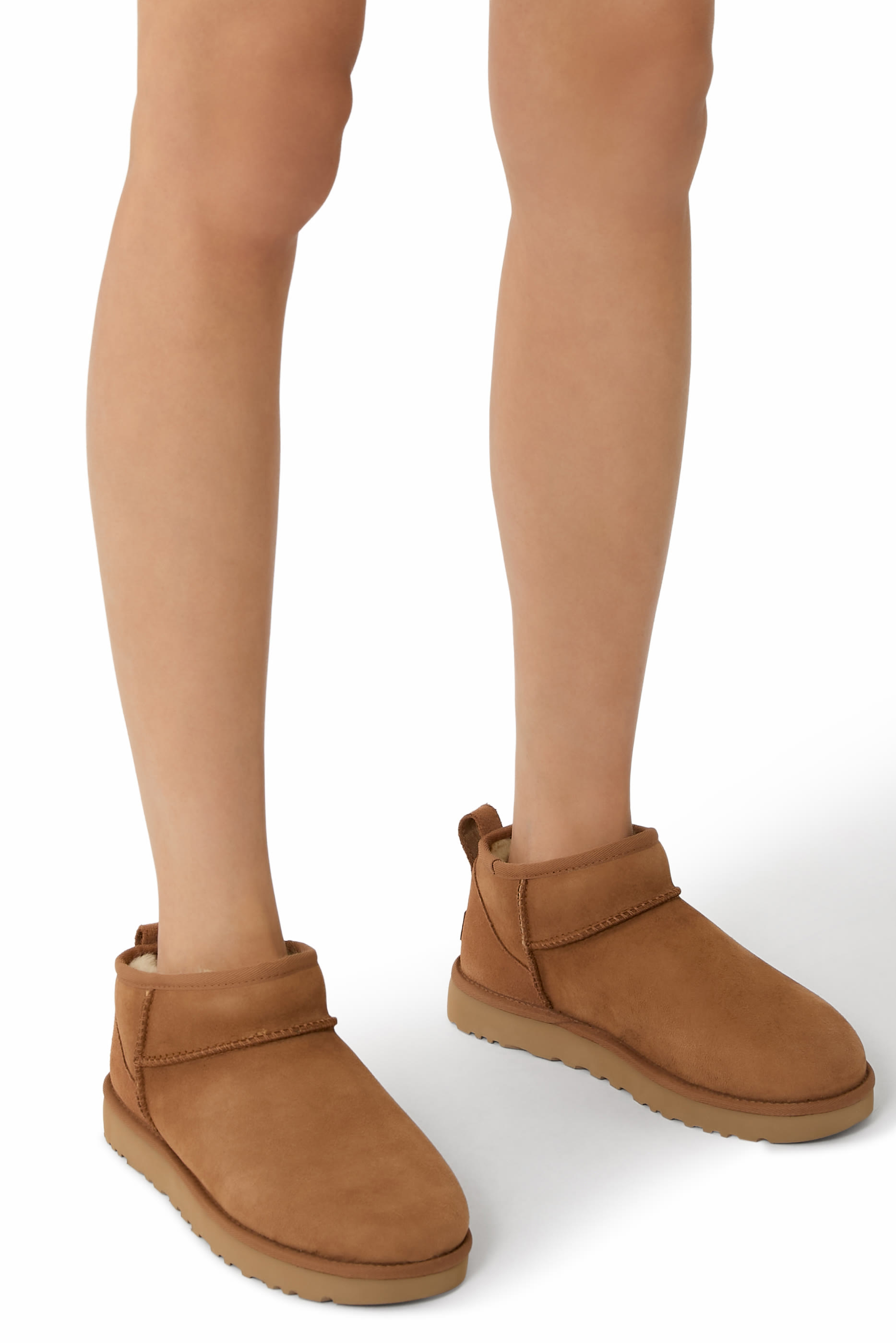 حذاء بوت كلاسيك ميني أولترا