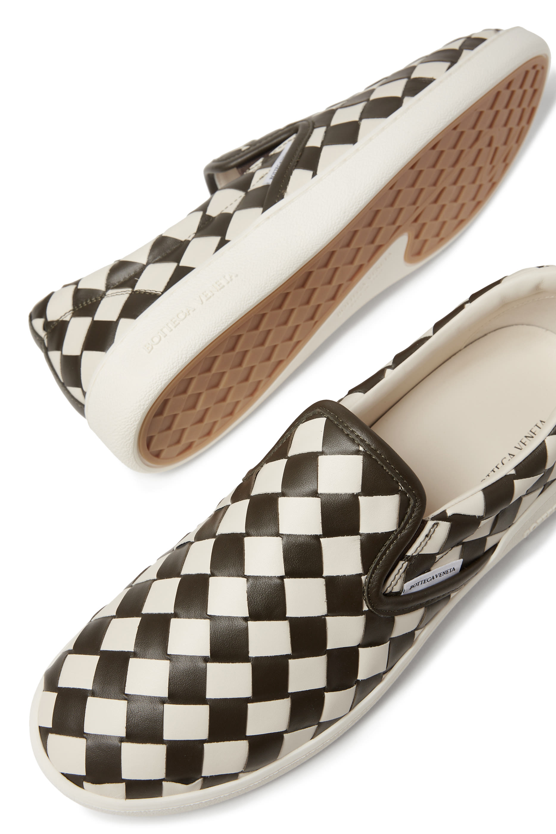 سنيكرز سوير