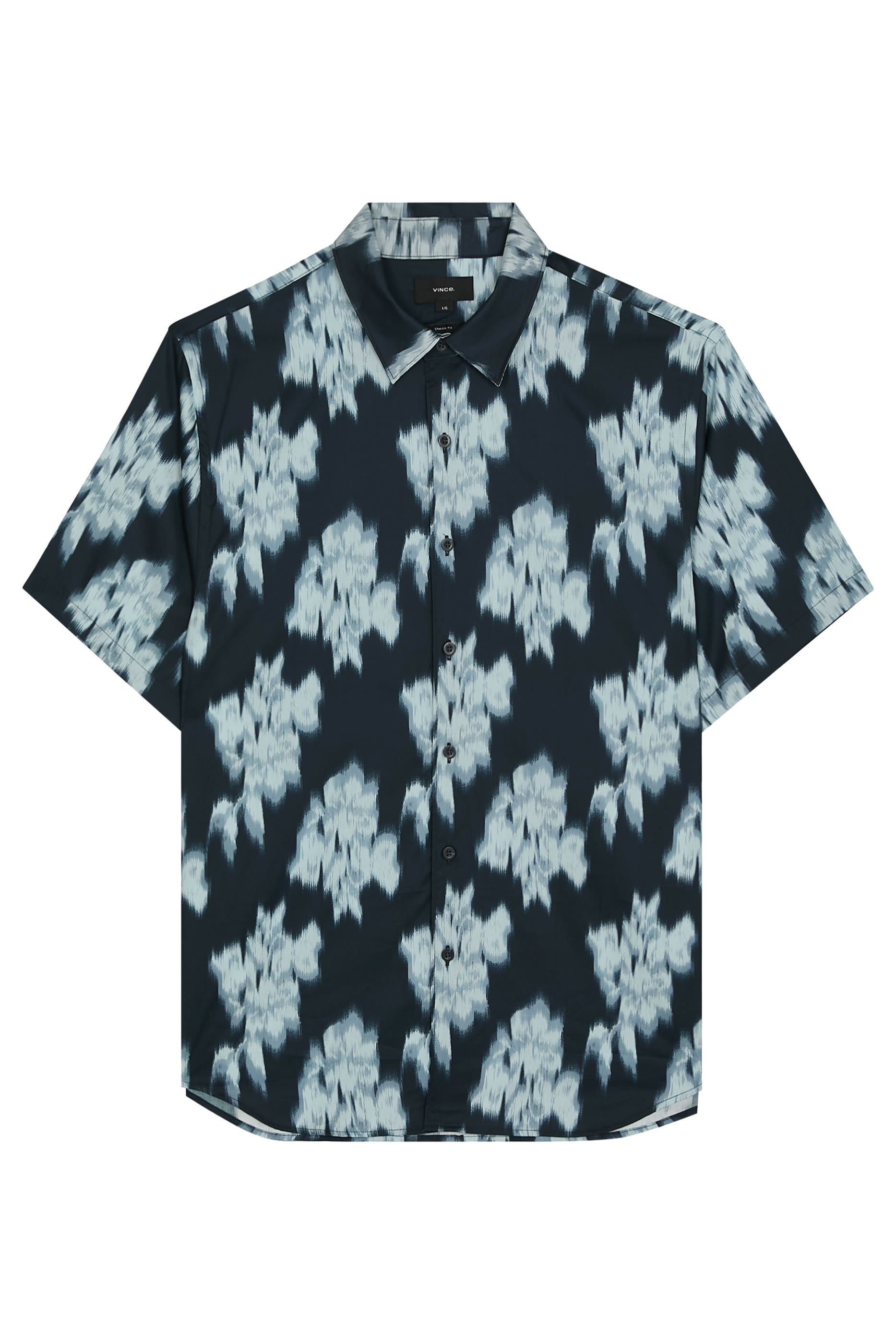 قميص بأكمام قصيرة وأزرار ونقشة زهور باهتة