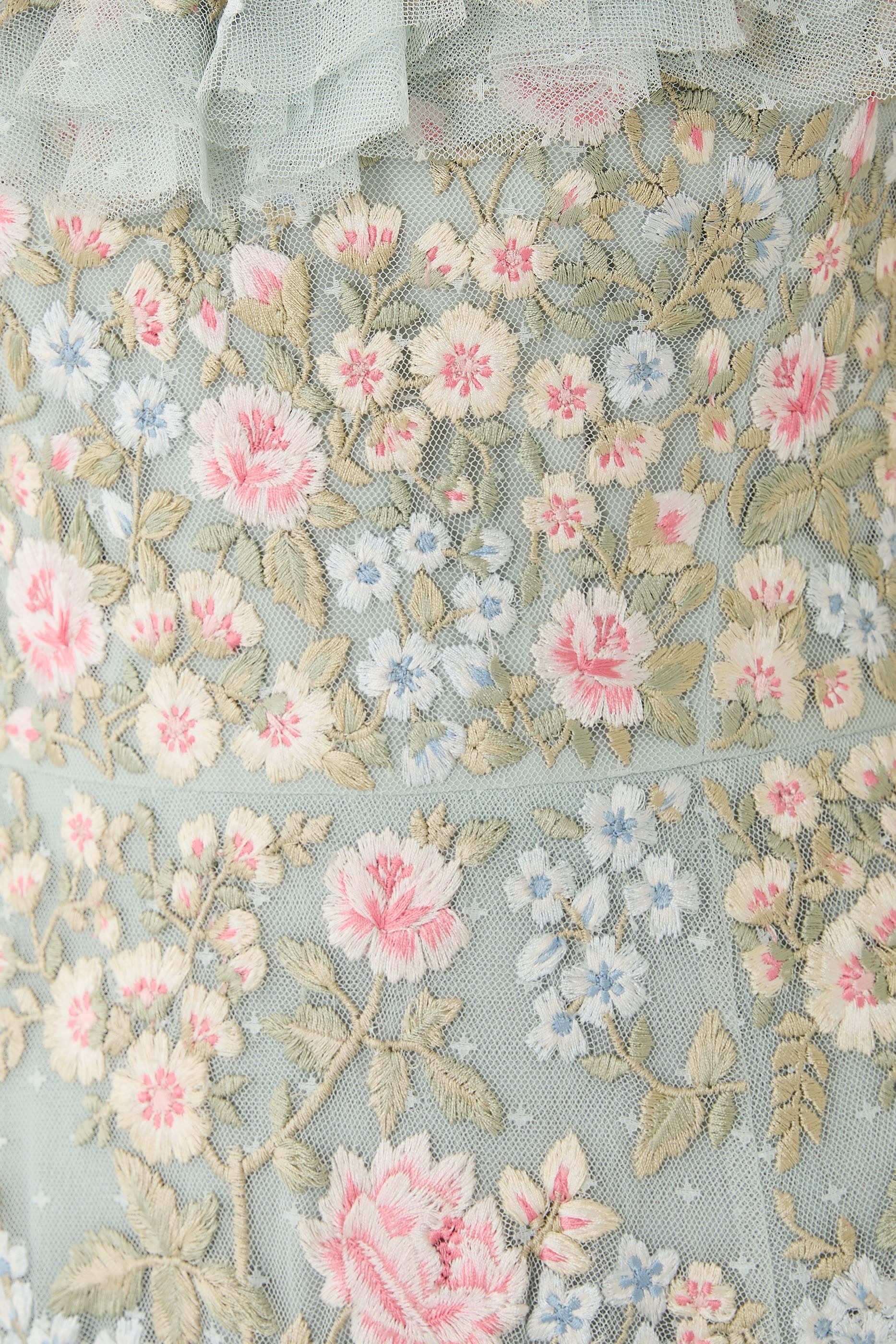 فستان بالرينا أنتوانيت بكتف مكشوف ونقشة زهور