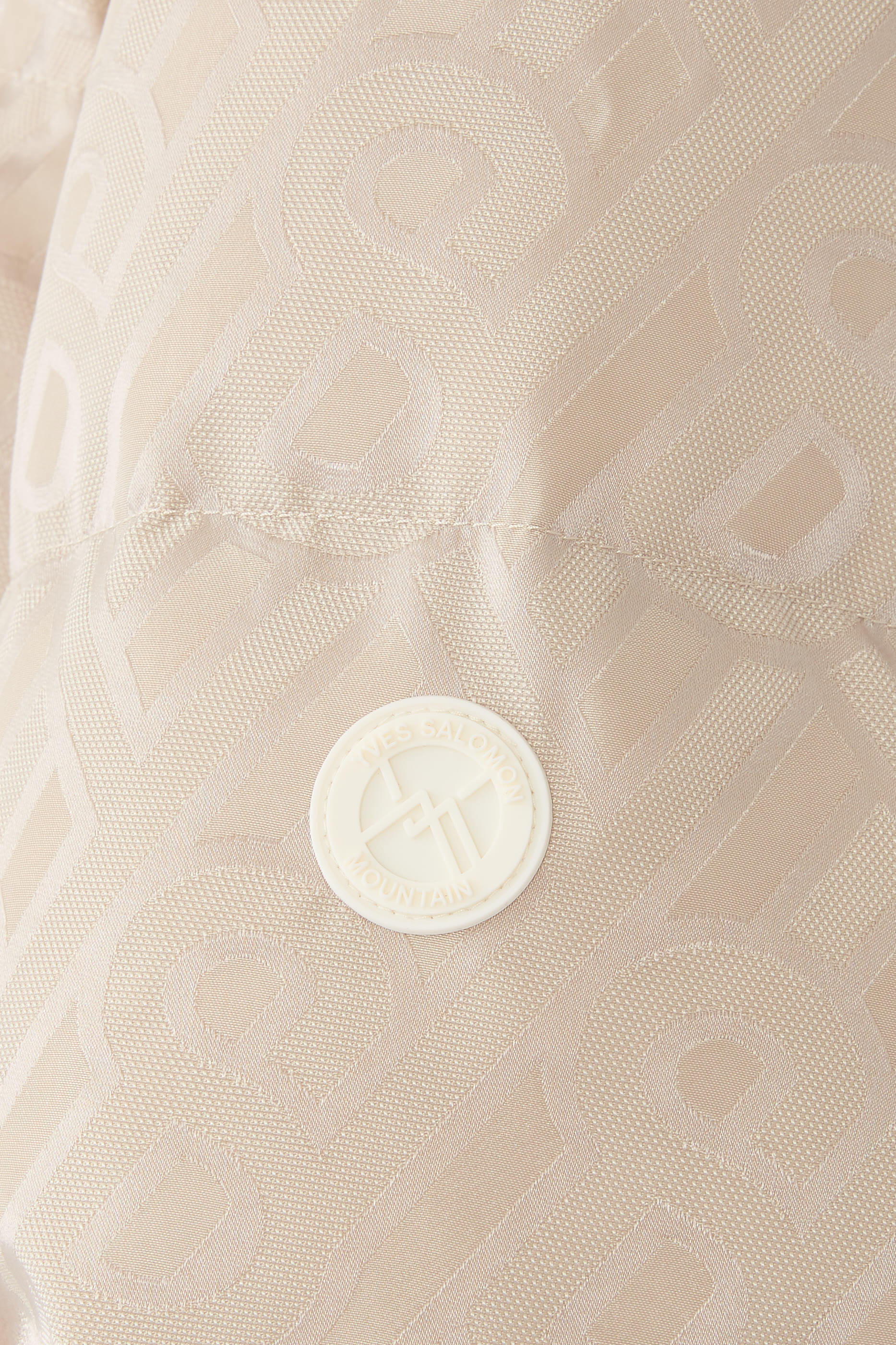 جاكيت تزلج دودون بحروف شعار الماركة