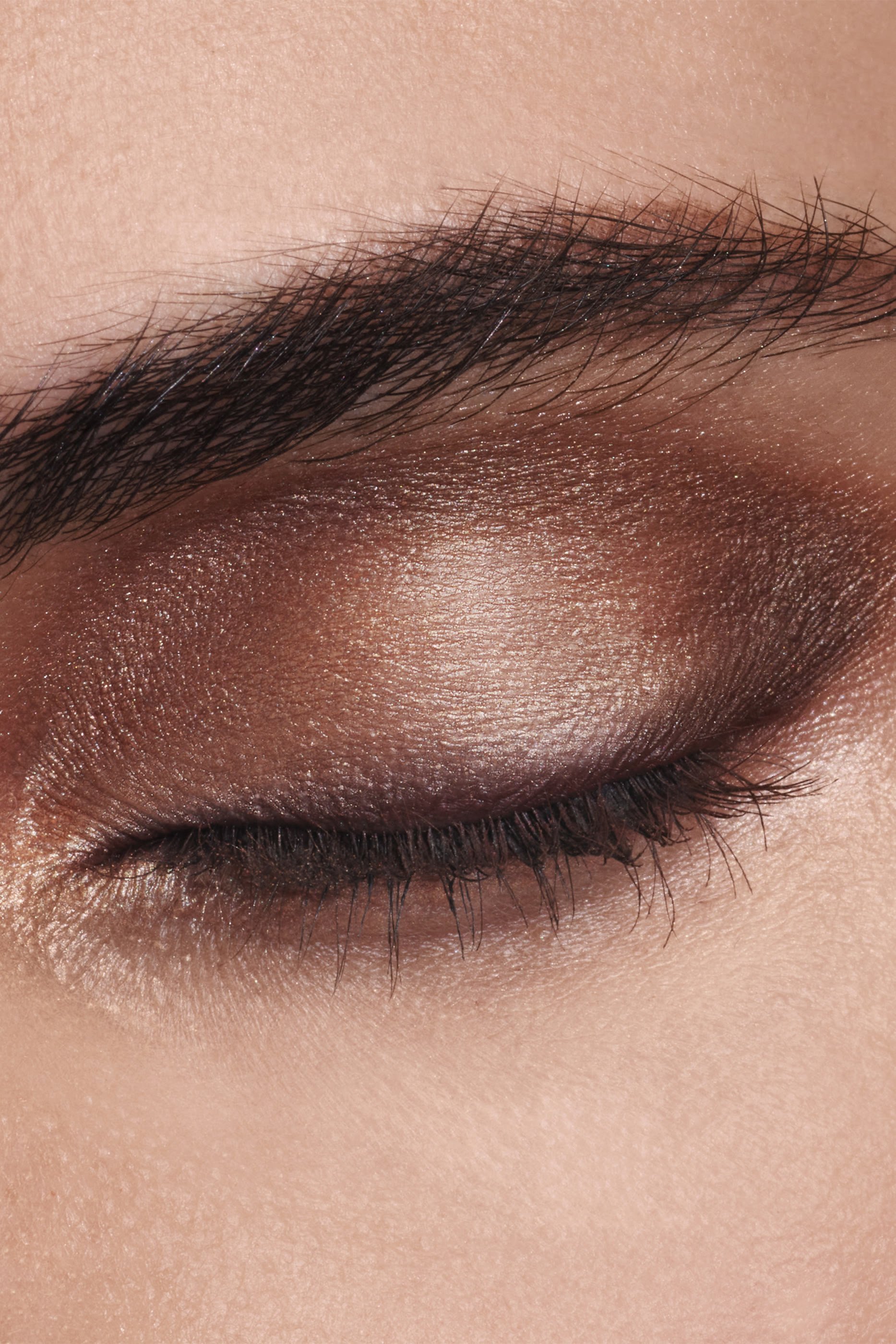 لوحة ظلال عيون بأربعة ألوان كريمية