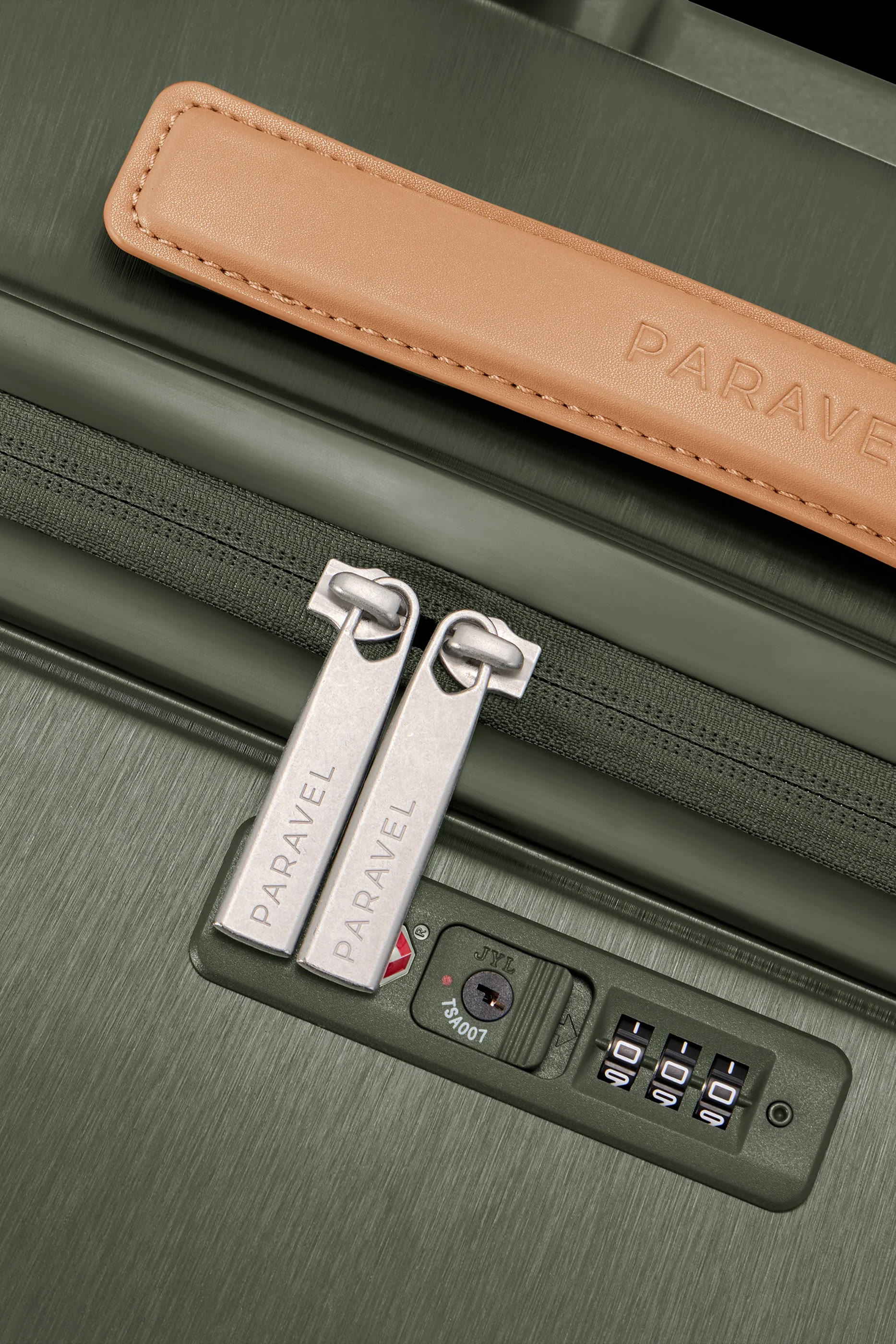 حقيبة سفر أفياتور جراند