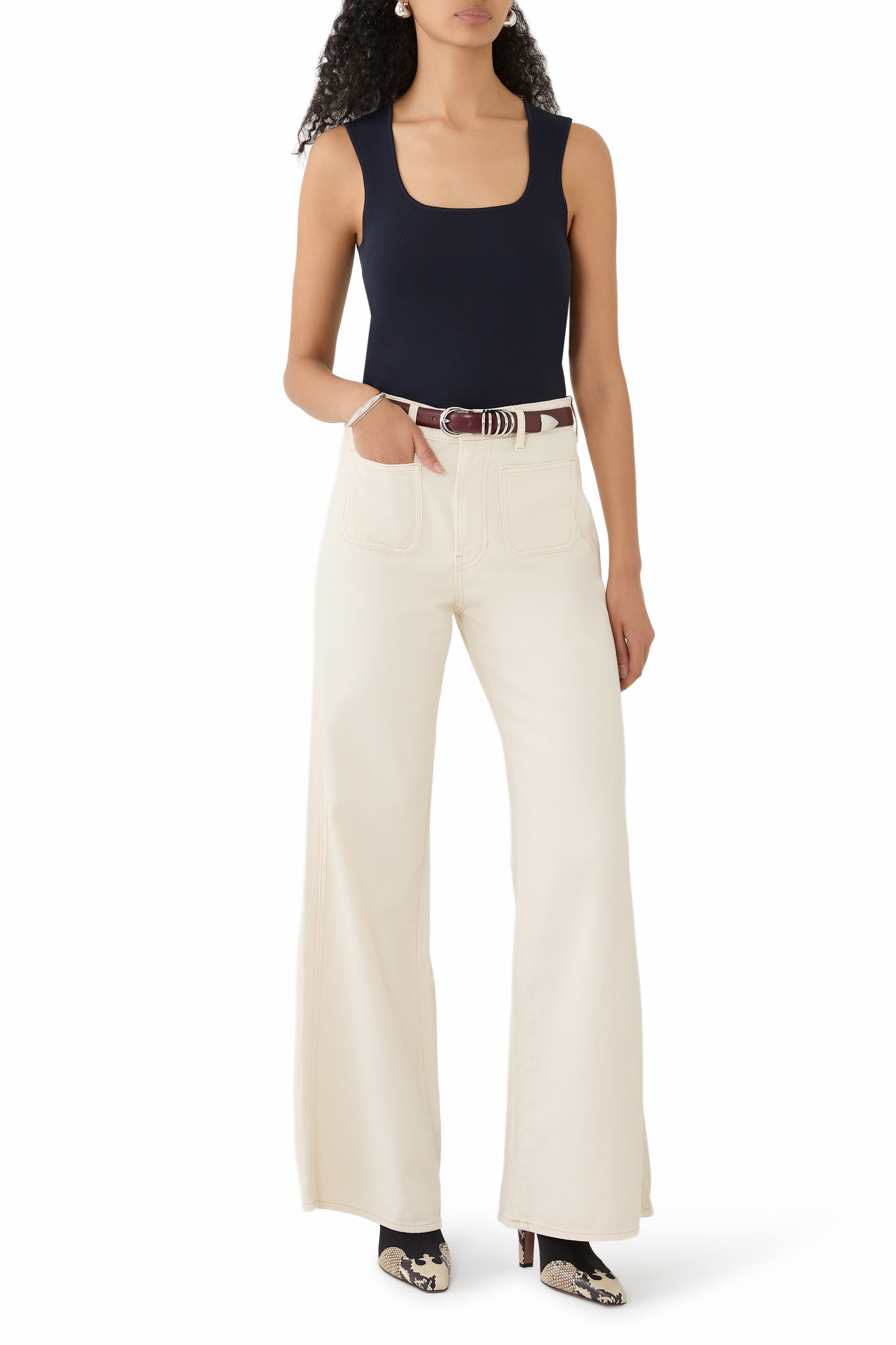 بلوزة بصدرية بقصة محددة منسوجة