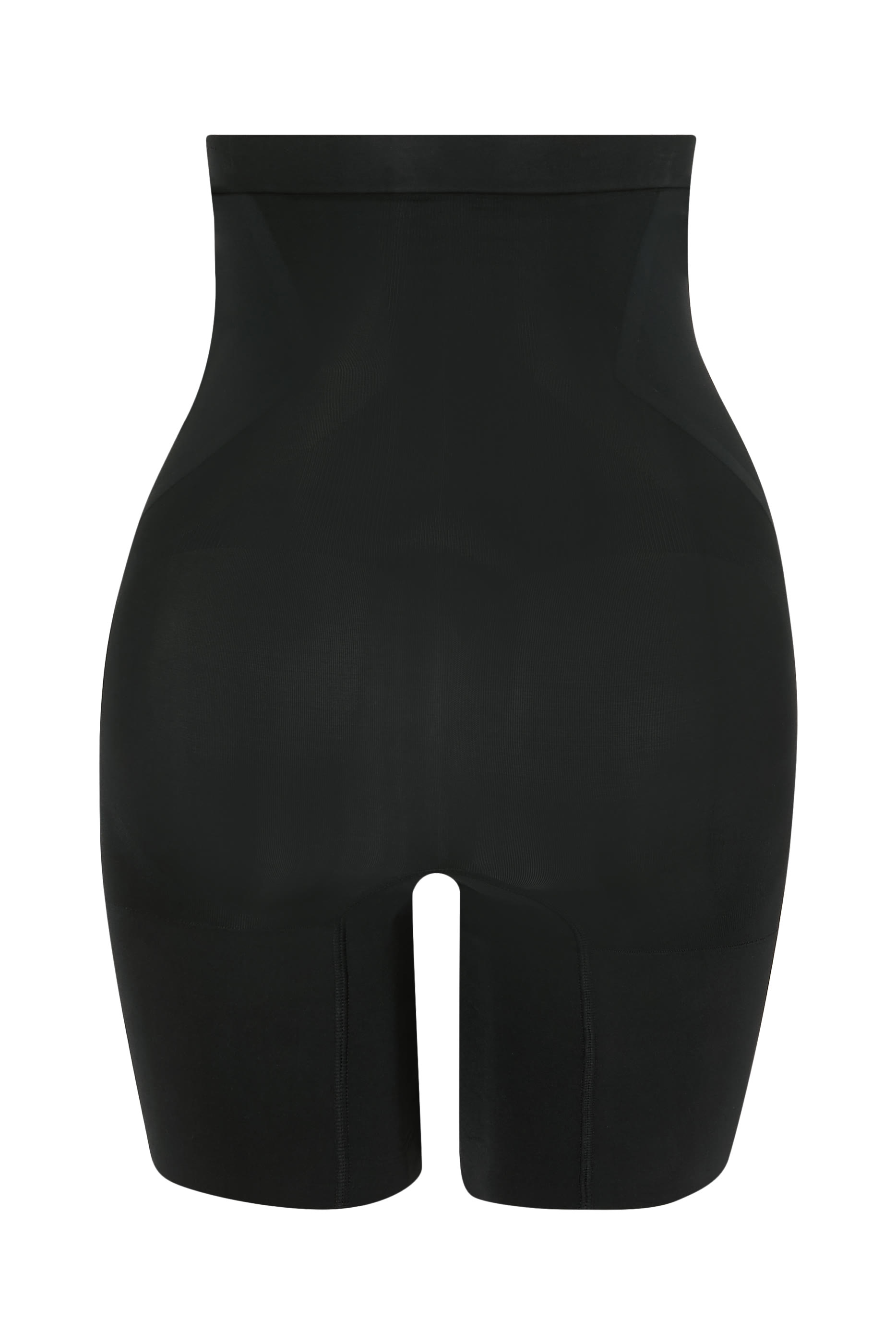 شورت سبانكسكولبت أونكور بقصة بطول منتصف الفخذ وخصر مرتفع