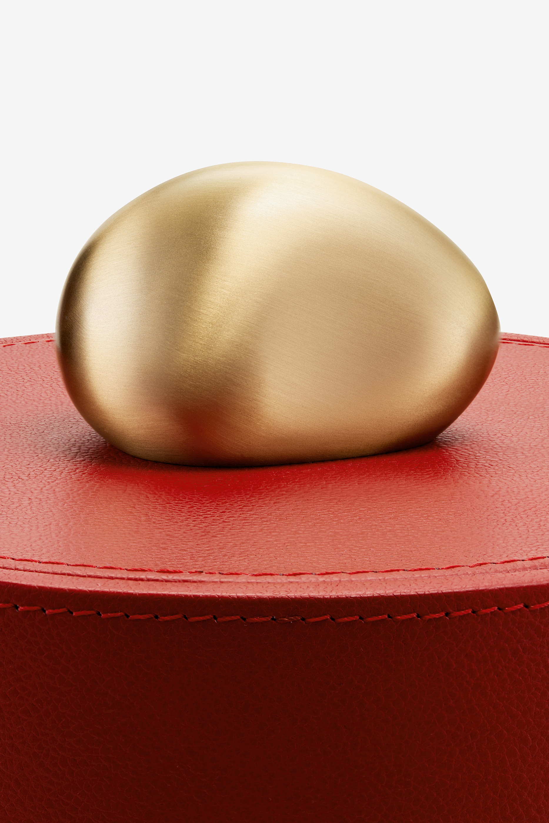 علبة تريـنكيت طويلة بارزة الملمس