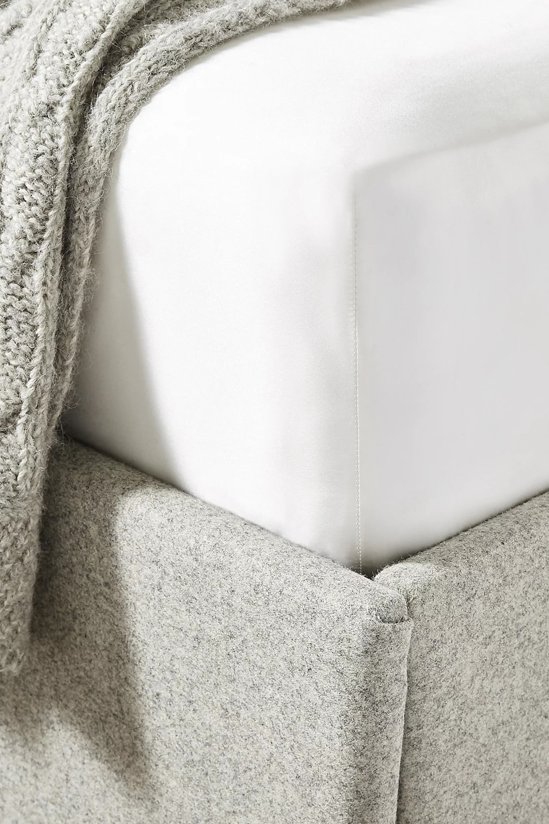 شرشف اودلي بحواف مطاطية عميقة حرير خالص