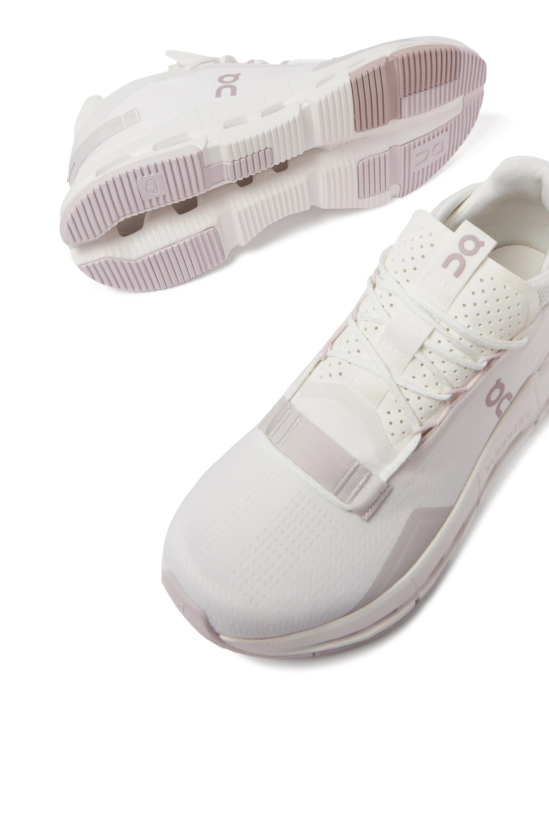 سنيكرز كلاودنوفا 2