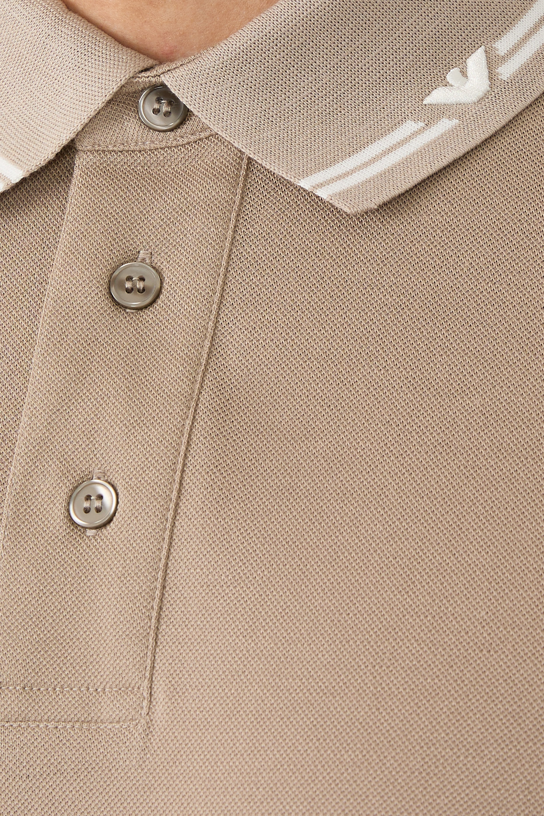 قميص بولو بأكمام قصيرة قميص بولو بأكمام قصيرة